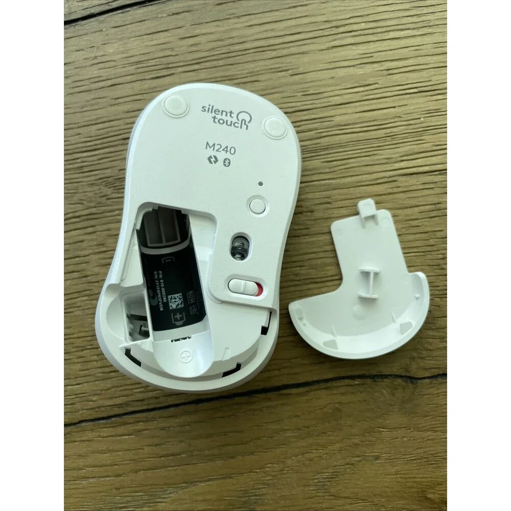 Logitech M240 Silent Wireless Mouse Bluetooth WHITE 910-007116 no dongle